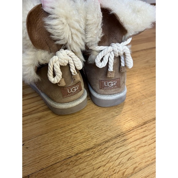 UGG Boot Brown Leather 1006493 Low Boots Rope Tie Fur Lined Women's Selene sz 9 - Picture 3 of 6
